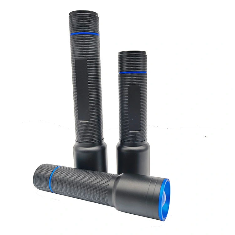 Latarka o dużej mocy 2500 lumenów